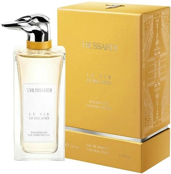 Trussardi Le Vie De Milano Walking On Via Fiori Oscuri �� Trussardi - ��������� ���� ��� ������